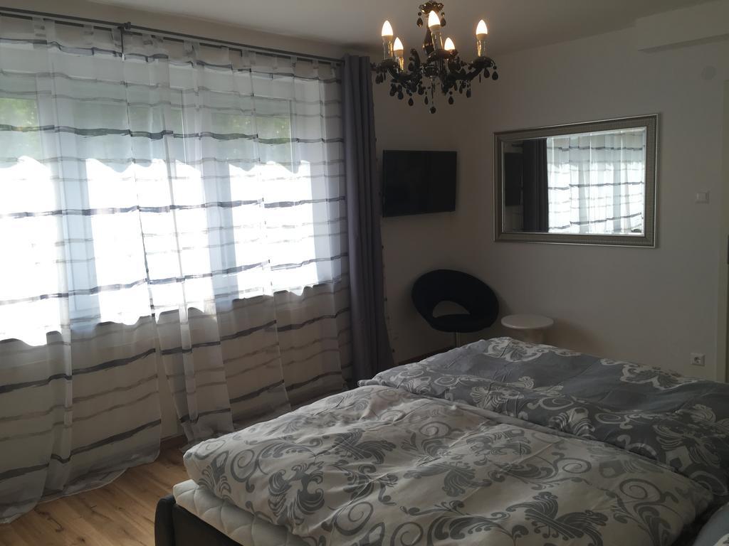 Appartement Enjoyit-Ws à Velden am Wörther See Extérieur photo